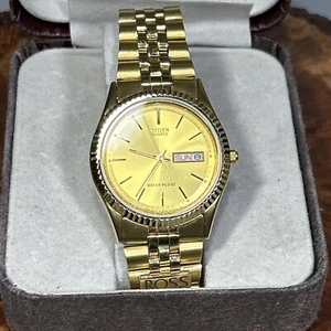 Vintage Citizen Presidental Mens Day Date Quartz Watch Gold Stainless 6100-R0039 - Picture 1 of 16