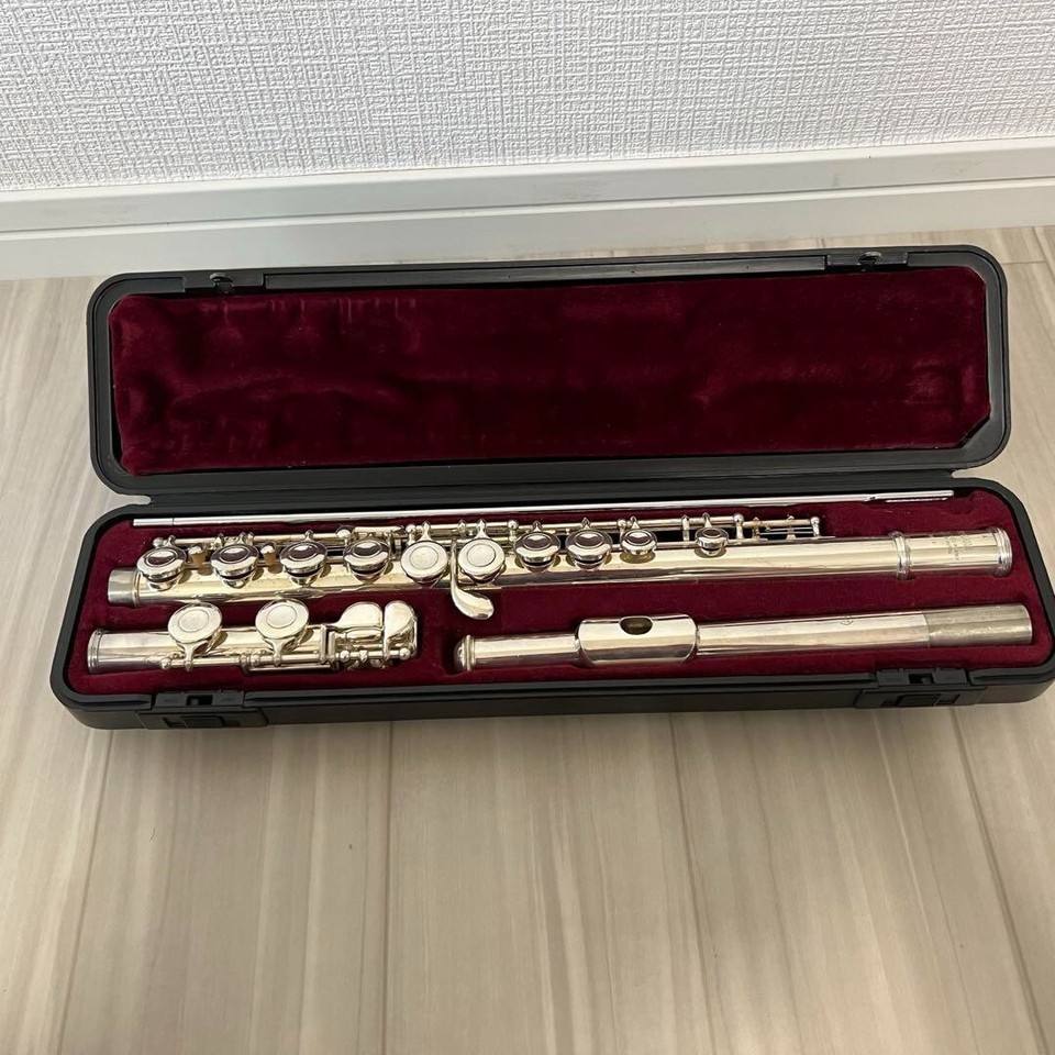☆良品☆ YAMAHA YFL−221SII ぽい ハードケース付き ヤマハフルート