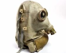 Soviet era Polish Military, army gas mask SR-1. Rare scary gas mask. nos. medium