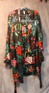 3PC Pajama Set InCludes PJ Shorts, PJ Tank Top & Robe with Tie Belt at Waist. - Picture 1 of 9