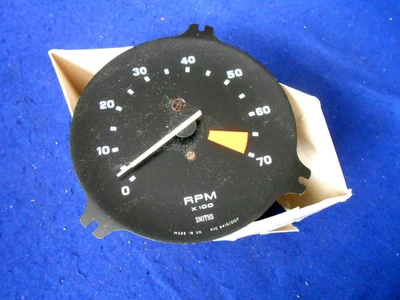 Nuevo de Lote Antiguo Tacómetro Medidor de Inserción Triumph TR7 RVC6419/00F Foto 1 de 3