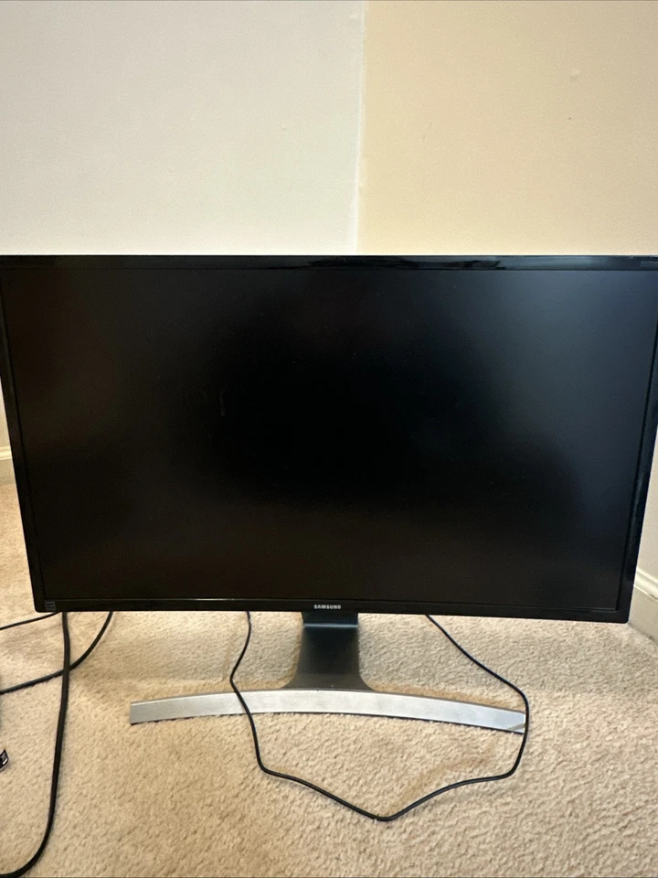 Samsung 27in Curved HD LED Monitor W/OEM Charger S27D590C - Image 1 of 4