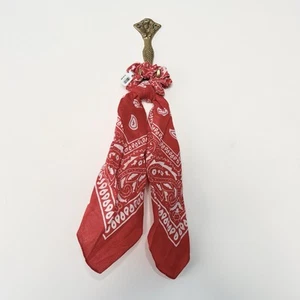 Free People Simply Printed Pony Scarf Bandana Hair Tie Scrunchie Red RRP £15 - Picture 1 of 4