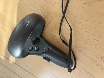 Meta Oculus Rift / Quest 1 Right Hand Controller Used - Image 1 of 3