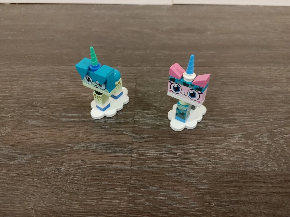 Minifiguras LEGO UNIKITTY de 41775 minibolsos. Lote de 2 figuras. Completo 100% Foto 1 de 1