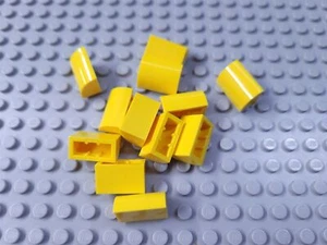 LEGO New Lot of 12 Yellow 1x2 Curved Top Brick Pieces - Picture 1 of 1