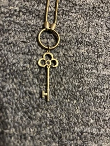Key Heart Shaped 18" Pendant Necklace 14k GOLD RARE - Picture 1 of 5
