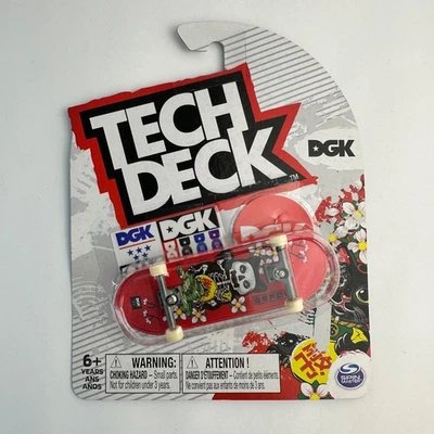 Tech Deck DGK Ultra Raro Holográfico Calavera Gato FingerBoard Monopatín con Detalles Foto 1 de 4
