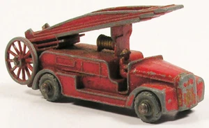 MATCHBOX 9 DENNIS FIRE ESCAPE ENGINE VINTAGE MOKO LESNEY ENGLAND BYI - Picture 1 of 6