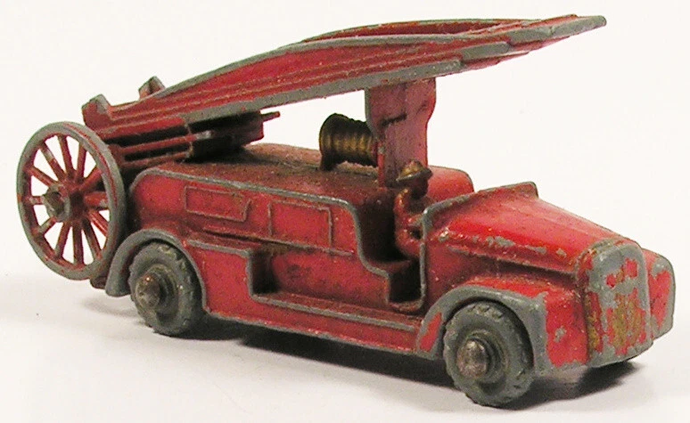 MATCHBOX 9 DENNIS FIRE ESCAPE ENGINE VINTAGE MOKO LESNEY ENGLAND BYI - Image 1 of 1