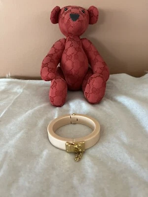 Auténtico brazalete Louis Vuitton Lock Me rosa desnudo apreciado Foto 1 de 4