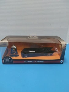 Batman DC BATMOBILE E BATMOBILE FIGURA SCALA 1:32 La Serie Animata - Foto 1 di 16