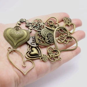 22pcs Bronze Heart Charms - Assorted Alloy Pendants for DIY Jewelry Making - Imagen 1 de 5