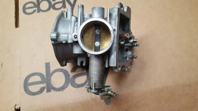 Honda VFR750 F VFR750F INTERCEPTOR 1990 1991 carrocería carburador trasero derecho #3 VDJBA Foto 1 de 4