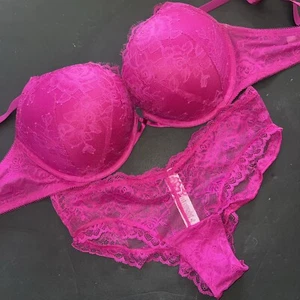 Victoria's Secret 36D JUEGO SUJETADOR BOMBA M Panty ESCANDALOSO ROSA CALIENTE ENCAJE FLORAL - Imagen 1 de 4