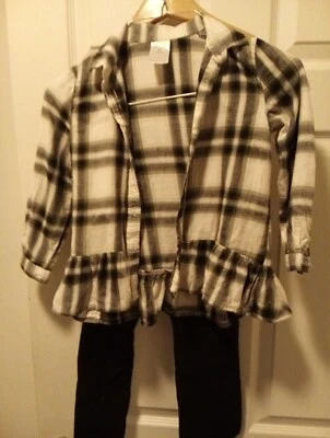 Old Navy Girls Black Skinny Jeans Size 5 And An Okie Dokie Blk& White Flannel... - Image 1 of 4