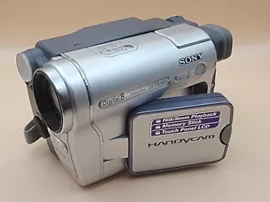 *READ DESCRIPTION* Sony HandyCam DCR-TRV460 Digital 8 Touchscreen Camcorder - Picture 1 of 12