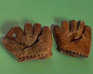 Vintage 1940's Baseball Gloves Mitt MacGregor Dixie Walker and Wilson 642 - Picture 1 of 12