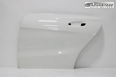 MERCEDES CLA250 C117 2014-2019 PUERTA TRASERA IZQUIERDA CARCASA PANEL CALCITA BLANCO OEM Foto 1 de 4