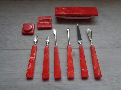 ANCIEN NECESSAIRE A ONGLES MANUCURE BAKELITE - Photo 1/4