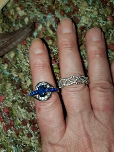 Size 8. NWT. Saphire And Diamonique Bands Set In Silver. - Picture 1 of 1