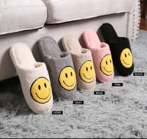 ComfyLuxe Happy Face Pattern Embroidered Slippers - Picture 1 of 16
