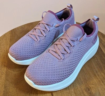 Skechers Women's Sz 7 GO Run Max Cushioning Essential Running Shoes Mauve 129250 - Image 1 of 4