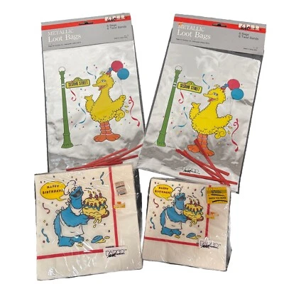 VTG Sesame Street Party 2 Loot Bags 2 Party Napkins Big Bird Cookie Monster - Image 1 of 4