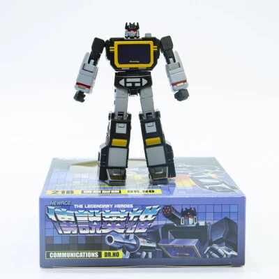 Newage toy H21B Soundblaster w / 3 Cassettes NA Action Figure Toy in stock - Image 1 of 4
