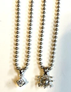 (2) Collares Geométricos (16") Tono Plata con Caja de Regalo - Imagen 1 de 2
