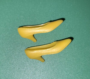 Vintage Francie Doll Yellow Pointed Squishy Heels Shoes # 1254, 1258, 1288,1224