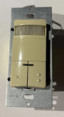 Leviton Dual Relay Occupancy Sensor Wall Switch ODS0D-TNI, Ivory - Image 1 of 3