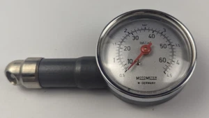 70‘ Air Gauge Tire Pressure Motometer W. GERMANY Vintage + Case Moto meter rare - Imagen 1 de 14