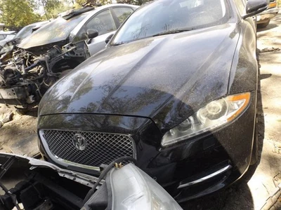 Driver Headlight Xenon HID Without Adaptive Headlamps Fits 10-15 XJ 1475431 - Image 1 of 4