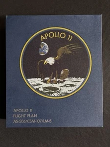 Raccoglitore e custodia piano di volo Apollo 11 - Ottime condizioni - Missione NASA - Foto 1 di 6
