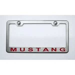 Marco de placa ACC rojo fibra C incrustación 'Mustang' + cara cepillada se adapta a Mustang 2005-2009 - Imagen 1 de 4