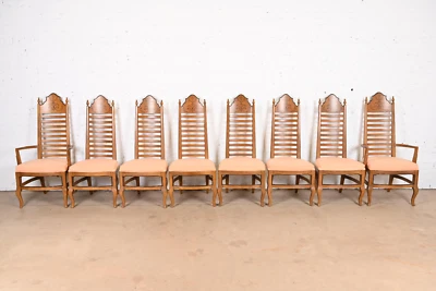 Sillas de comedor Drexel Mid-Century italianas provinciales talladas en nogal respaldo alto, 8 Foto 1 de 4