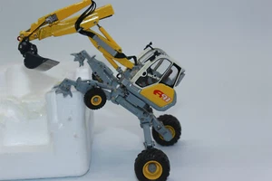 !! SALE!!! ROS 181.7 Menzi Muck A91 Walking Excavator Digger Wheel Excavator 1:50 NEW - Picture 1 of 8