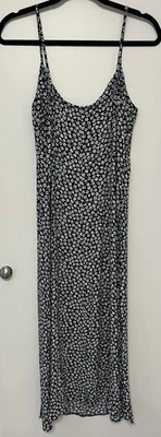 New Primark Long Straps Size 10 Dress Navy Blue And White Floral Print - Image 1 of 4
