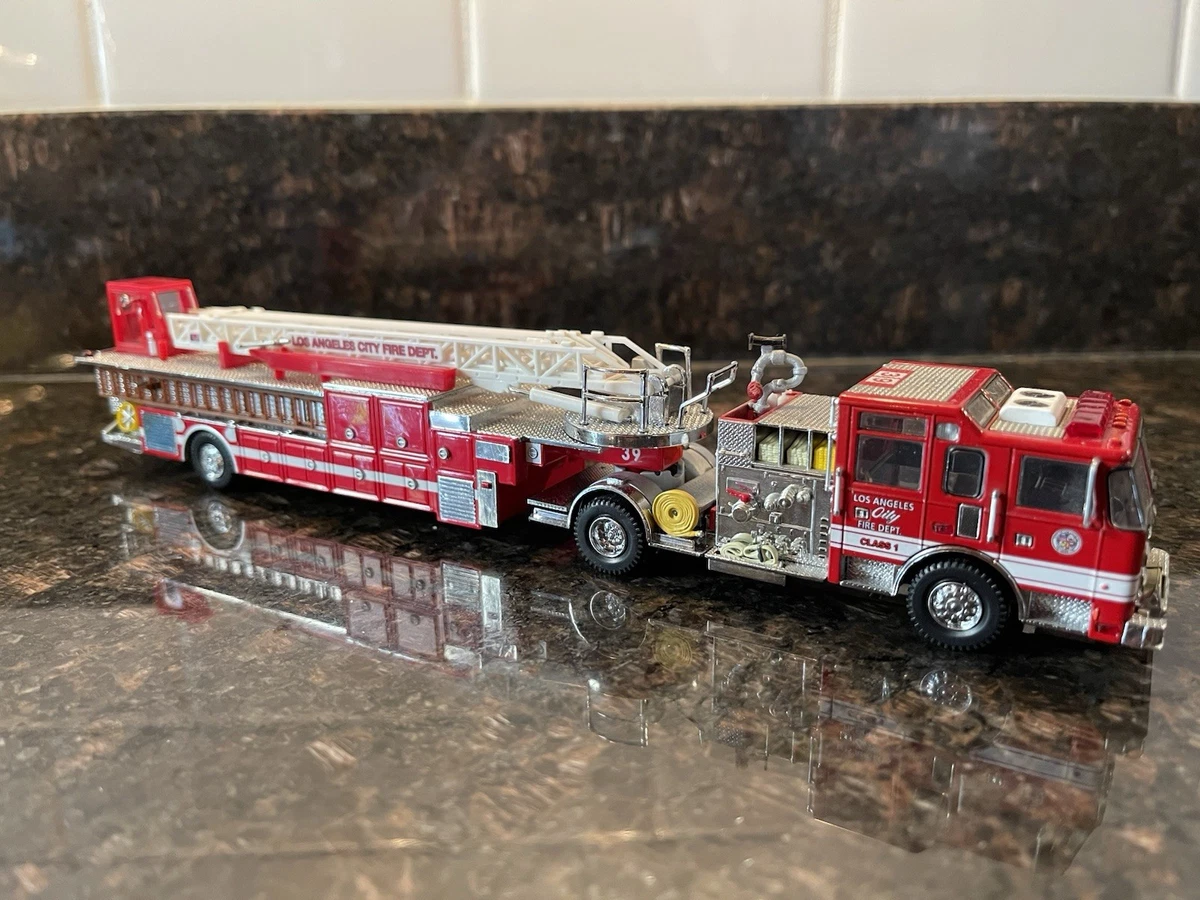 CODE3 Fire Department NY 1/64 ミニカー CODE3 Fire Department NY 1/64 ミニカー