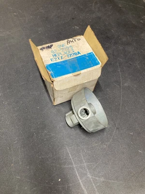 1982 1991 Ford Econoline van tilt steering column shift bowl E2TZ-7228A - Image 1 of 4