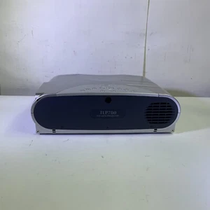 PROYECTOR LCD TOSHIBA TLP780U - JJ C5C - Imagen 1 de 7