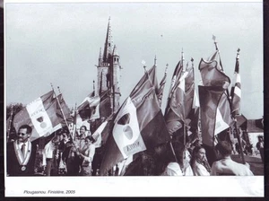 2011 -- PLOUGASNOU 2005 X745 - Bild 1 von 1