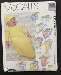 Mono McCall's Patrón de Costura 8574 para bebés y bebés prematuros - Imagen 1 de 6