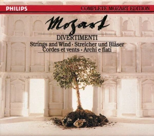 Mozart - Divertimenti (Strings And Wind) - Used 5xCD Boxset - Imagen 1 de 5