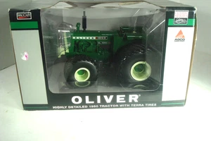 2013 AGCO SPECCAST #6 OLIVER TRACTOR FARM TRUCK 30 YR ANN.LIMITED EL-TORO 1:16 - Picture 1 of 15