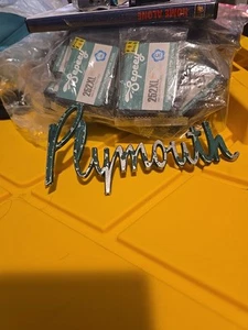 VINTAGE 1960 61 PLYMOUTH EMBLEM SCRIPT FOR DISPLAY OEM MOPAR (A236) - Picture 1 of 1