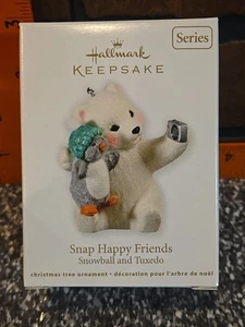 Hallmark Andenken Ornament Druckknopf Happy Friends Schneeball und Smoking 2011 - Bild 1 von 9