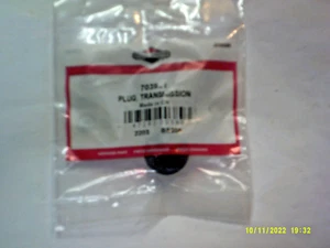 Genuine Snapper Walk Mower Transmission Black Plug 703931 - Picture 1 of 1