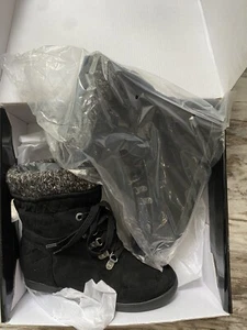 G BY GUESS Black Microsuede Ankle Boots Quilted Heel Lace Up Knitted Top Sz 7.5 - Picture 1 of 8
